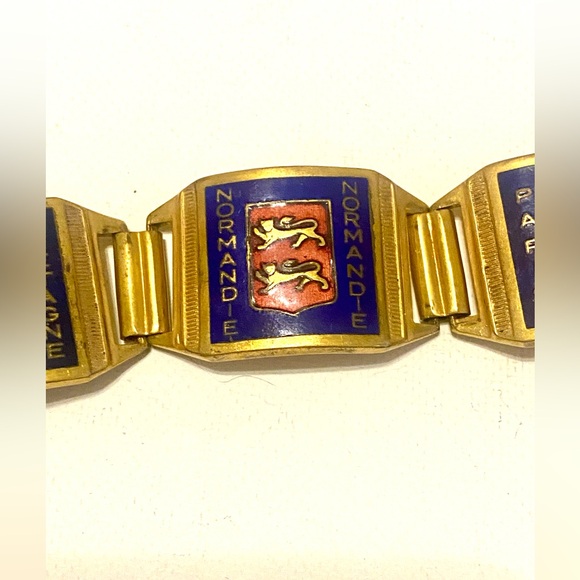 Vintage WWII Commemorative Panel Bracelet - Picture 6 of 15